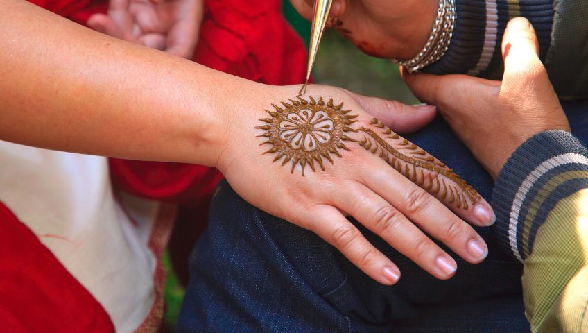 3c5ef-mehndi-artist-4-.jpg